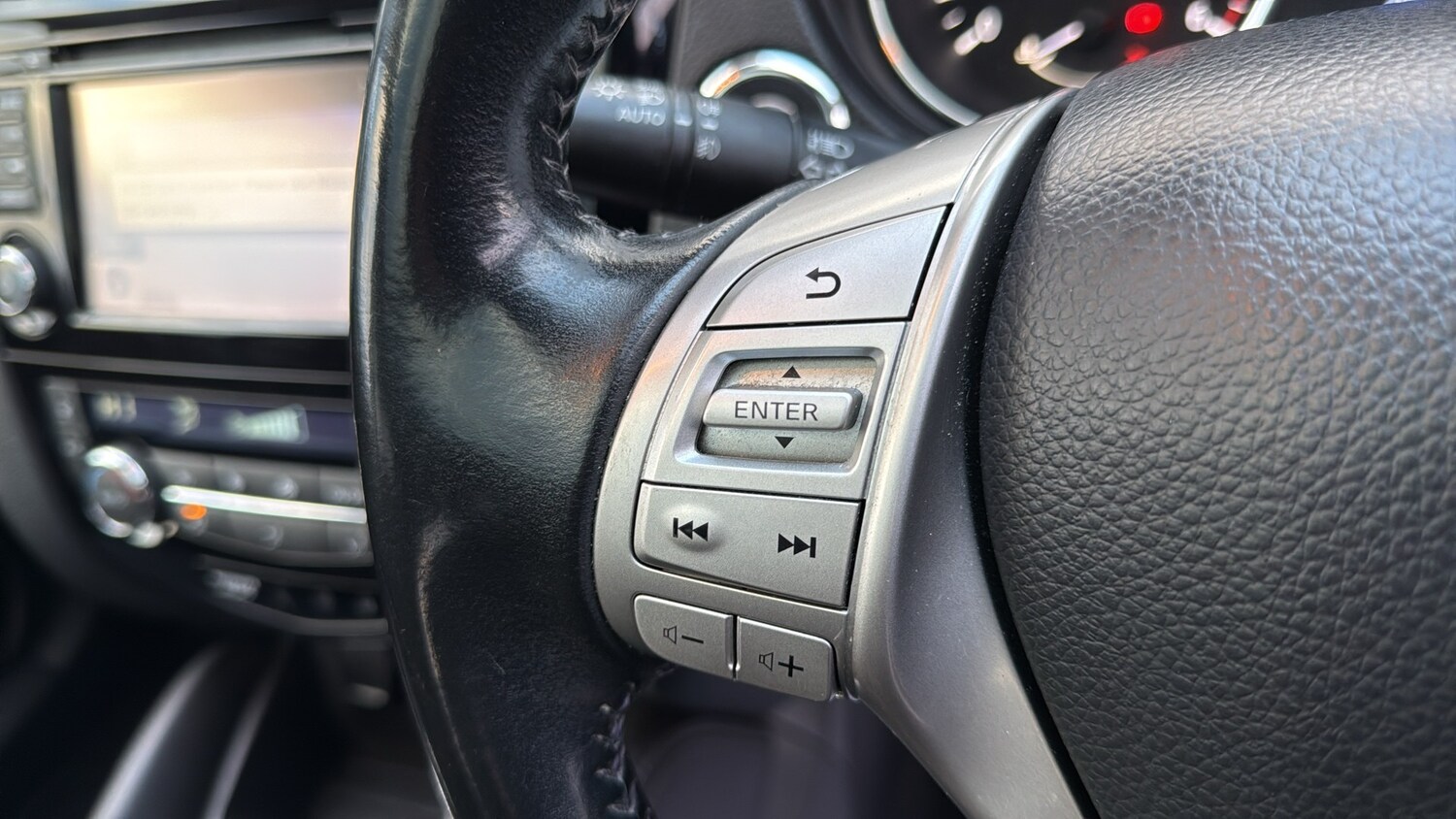 Used Nissan Qashqai 2016 for sale - 77890570: Photo 14