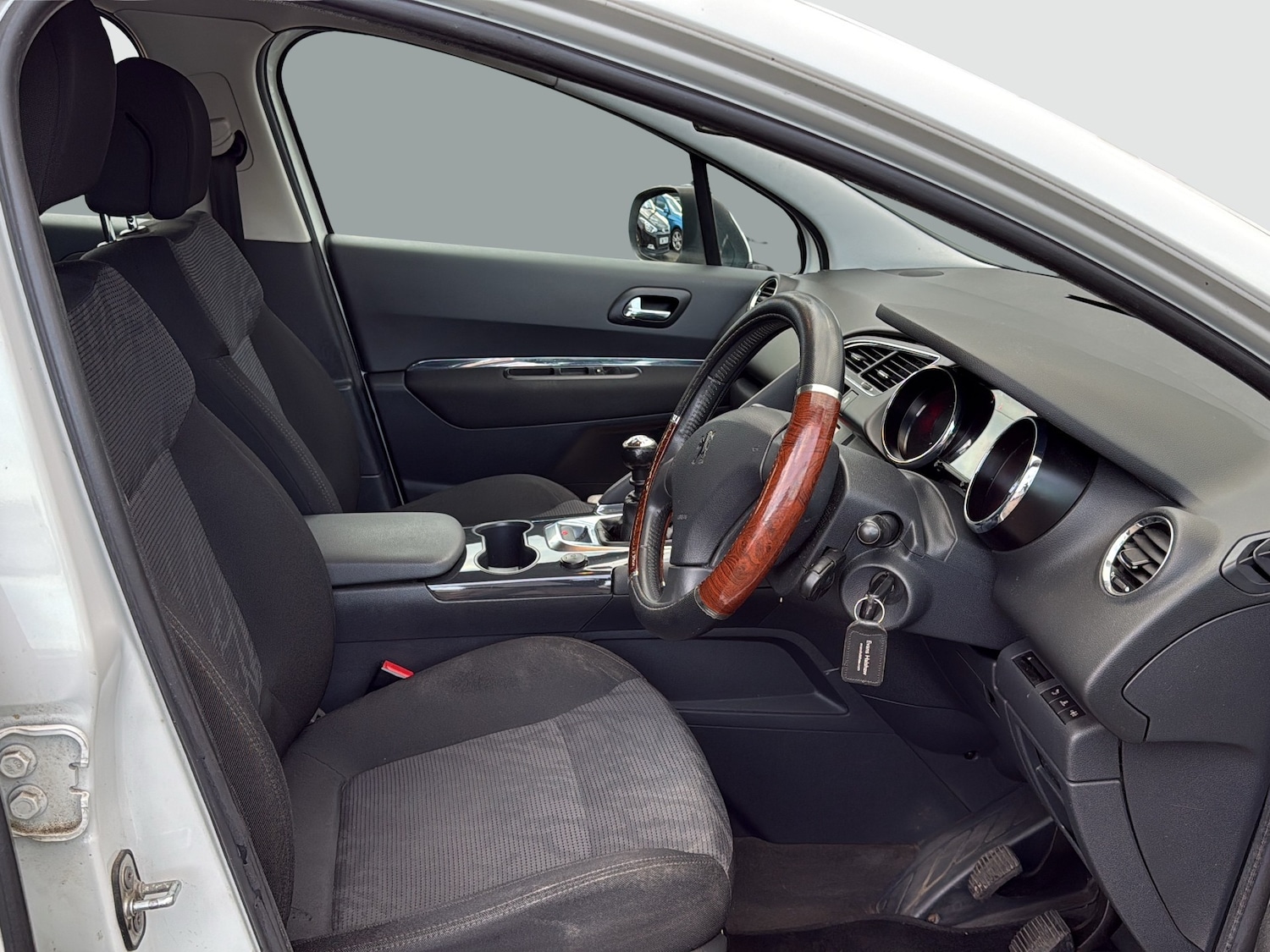 Used Peugeot 3008 2010 for sale - 78145738: Photo 10