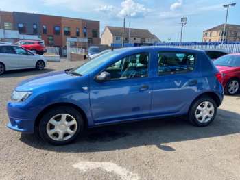 Used Dacia Sandero 2014 for sale - 74736534: Photo