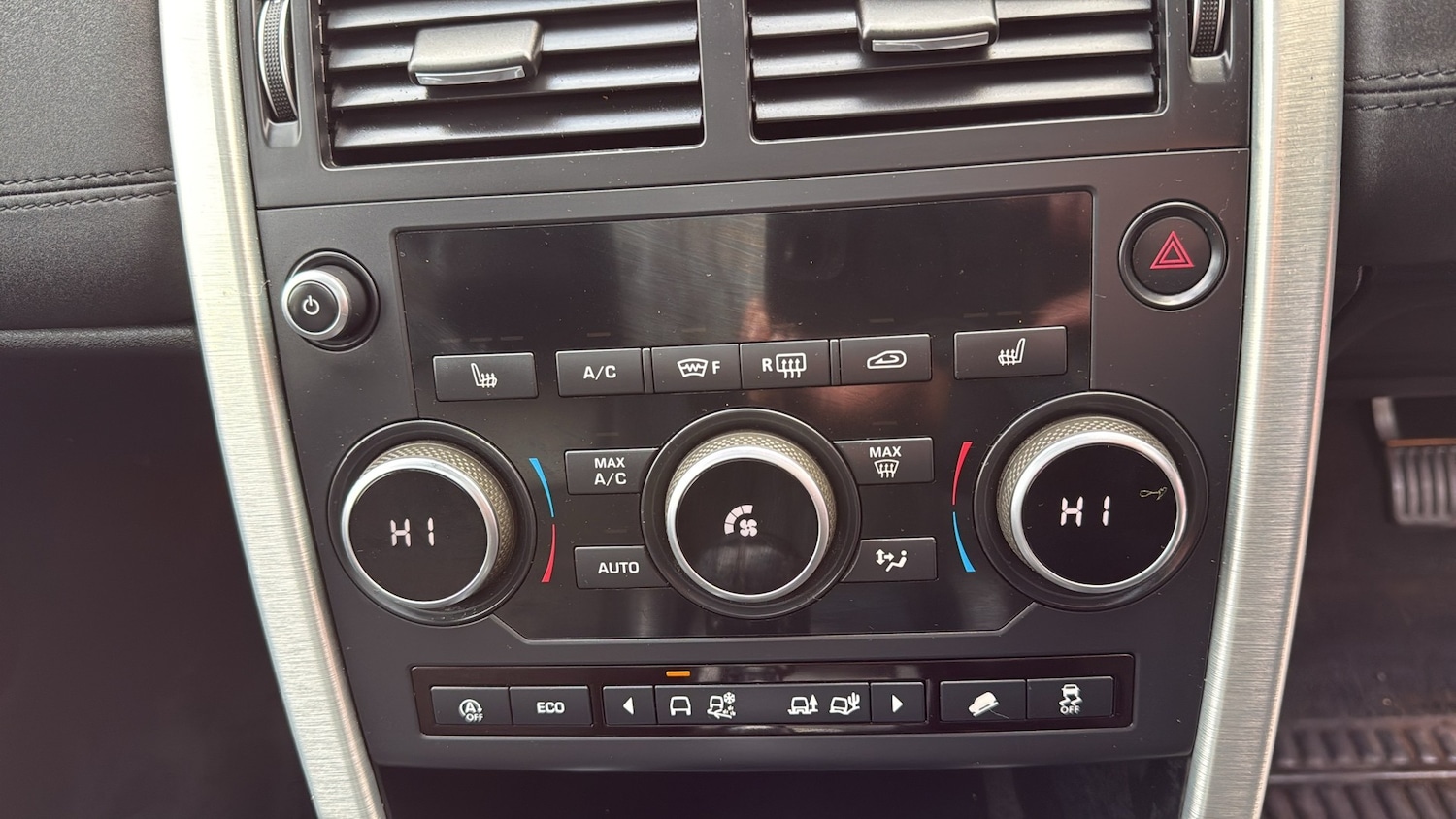 Used Land Rover Discovery Sport 2017 for sale - 76526928: Photo 17