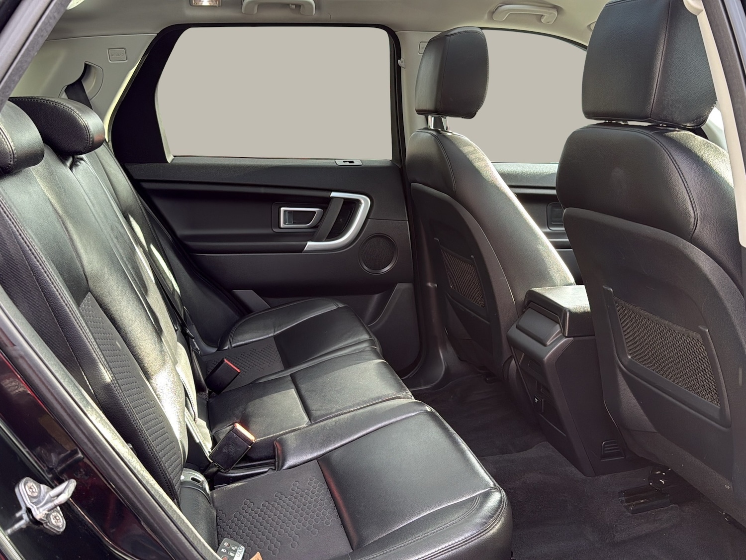 Used Land Rover Discovery Sport 2017 for sale - 76526928: Photo 8