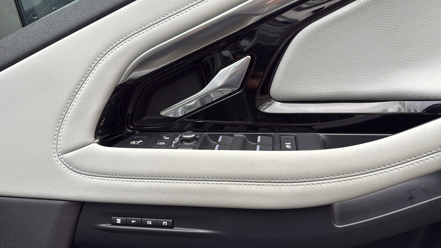 Used Land Rover Range Rover Evoque 2019 for sale - 77919036: Photo 13