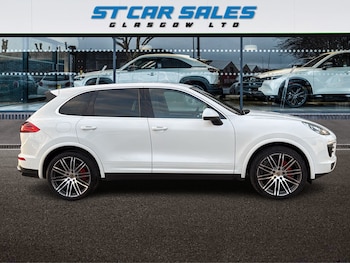 Used Porsche Cayenne 2016 for sale - 79535116: Photo