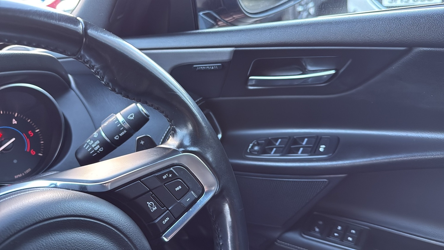 Used Jaguar XE 2016 for sale - 77546147: Photo 20