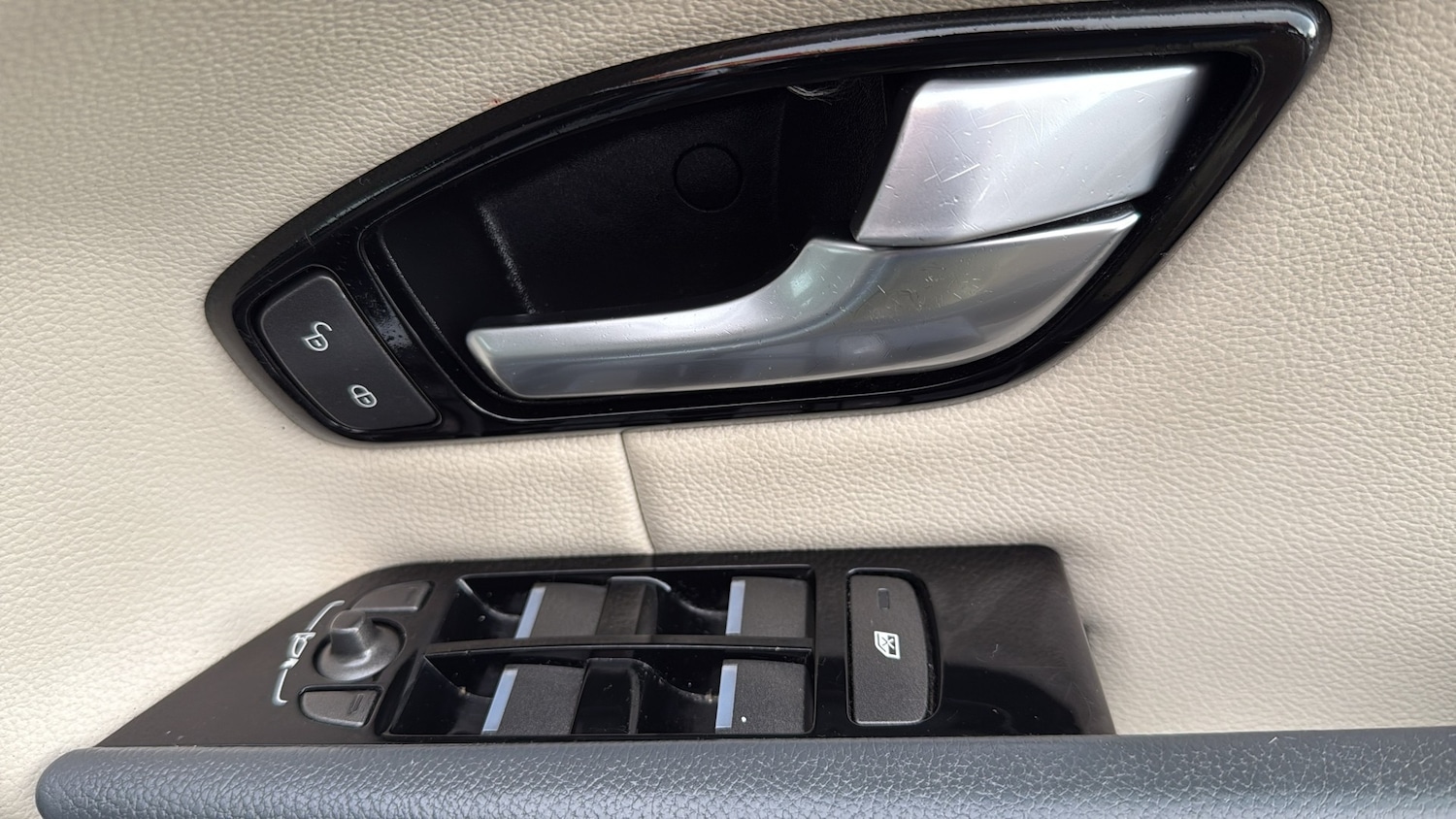 Used Land Rover Range Rover Evoque 2015 for sale - 77088730: Photo 16