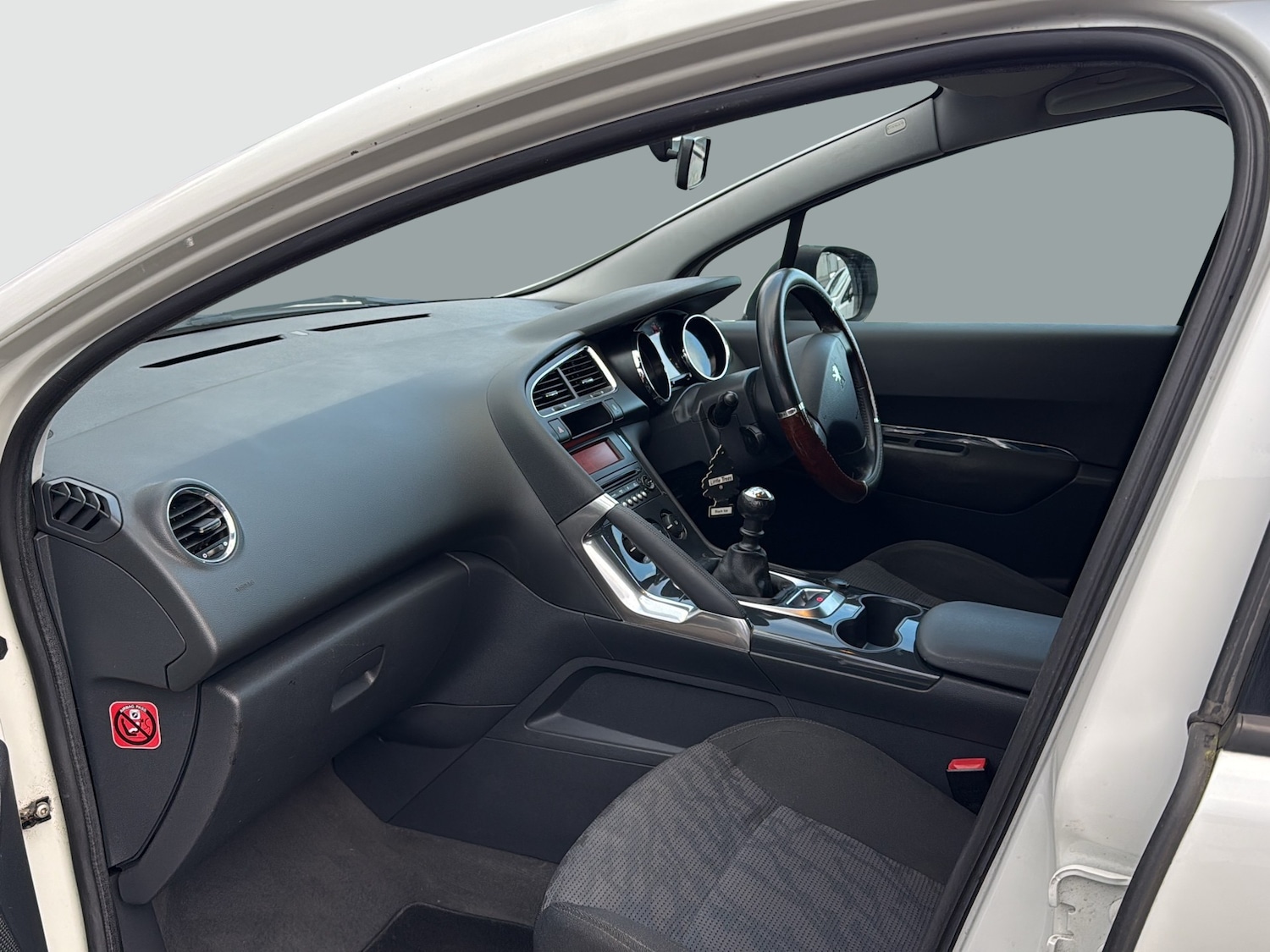 Used Peugeot 3008 2010 for sale - 77719019: Photo 9