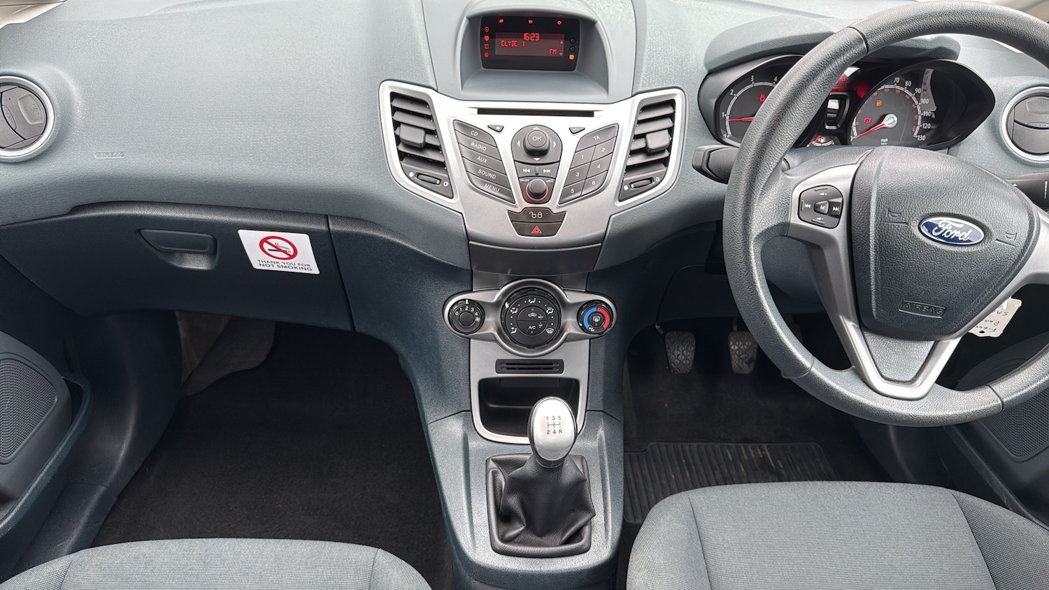 Used Ford Fiesta 2010 for sale - 78098396: Photo 11