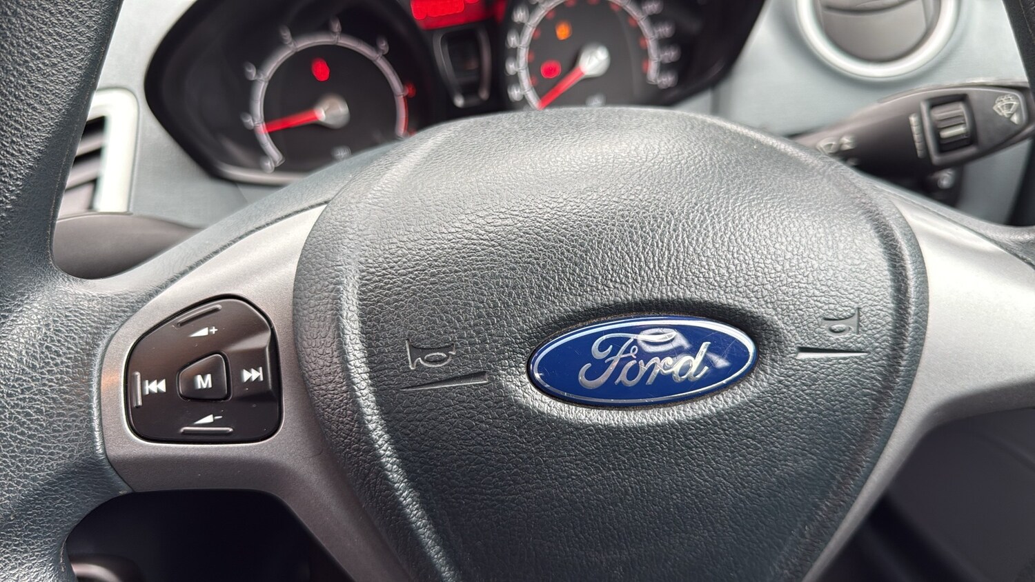 Used Ford Fiesta 2010 for sale - 78098396: Photo 14