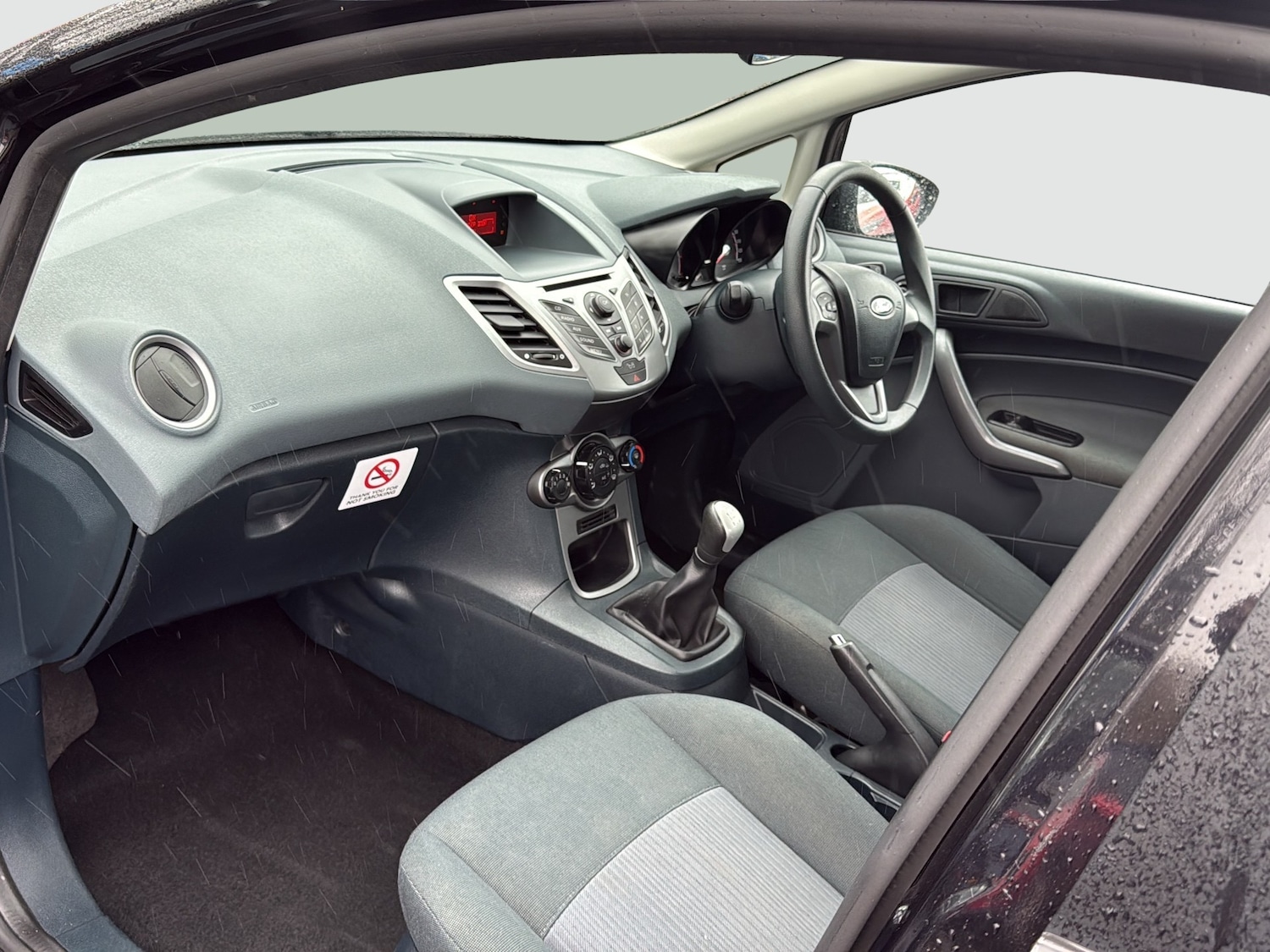 Used Ford Fiesta 2010 for sale - 78098396: Photo 9