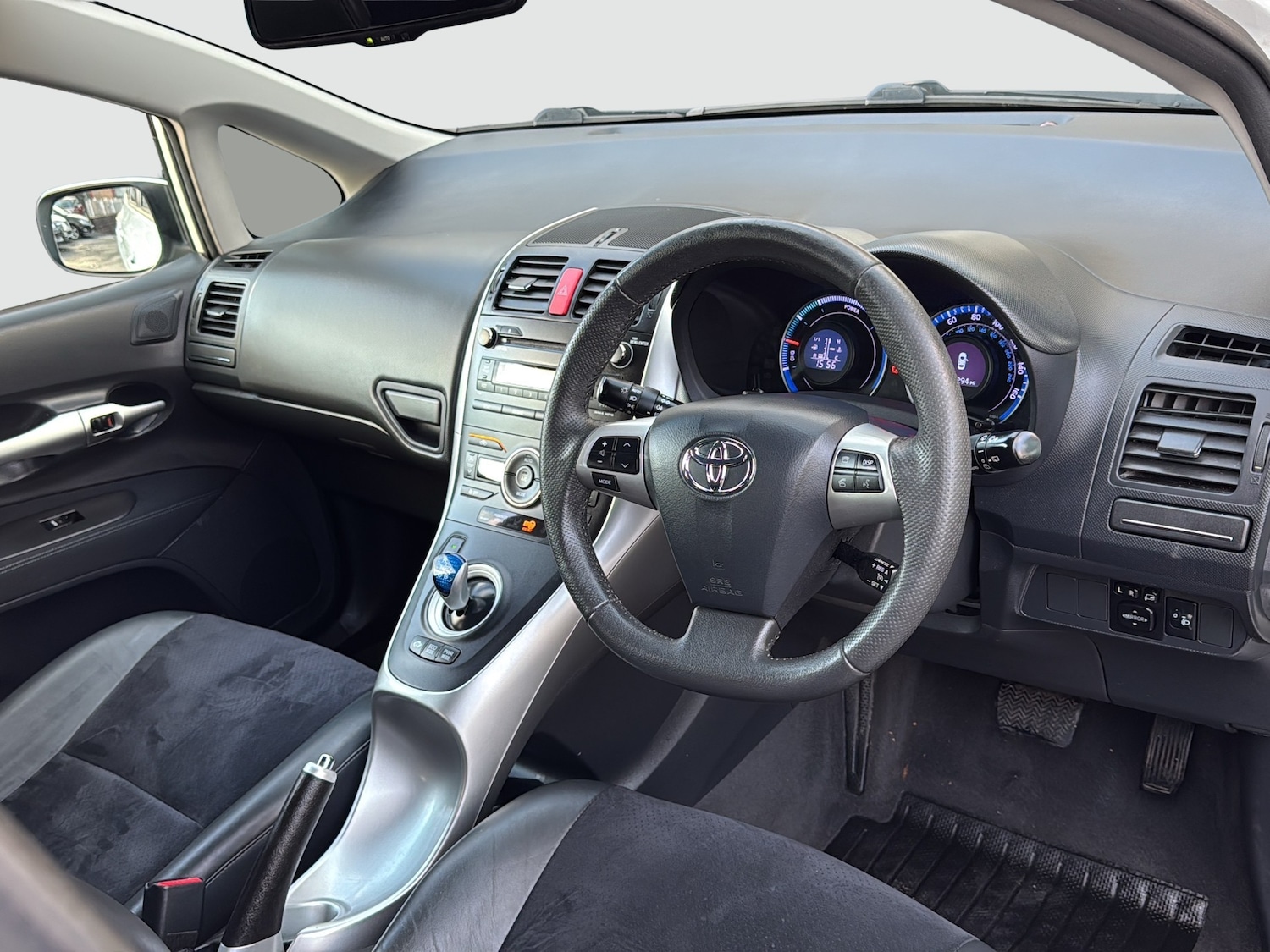 Used Toyota Auris 2011 for sale - 76438924: Photo 10