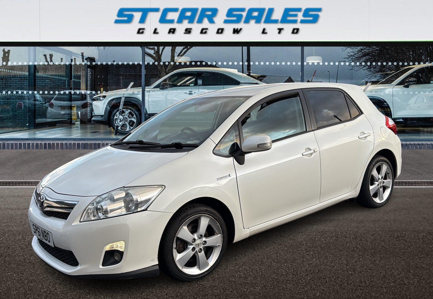 Used Toyota Auris 2011 for sale - 76438924: Photo 2