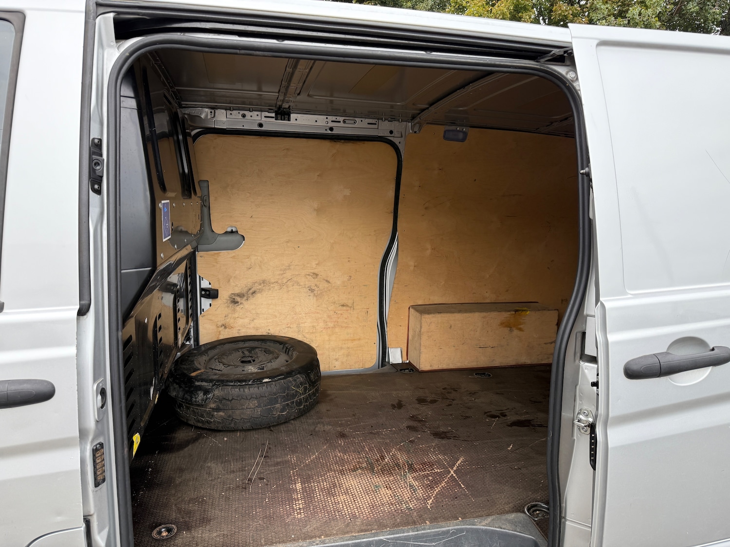 Used Mercedes-Benz Vito 2015 for sale - 76057845: Photo 10