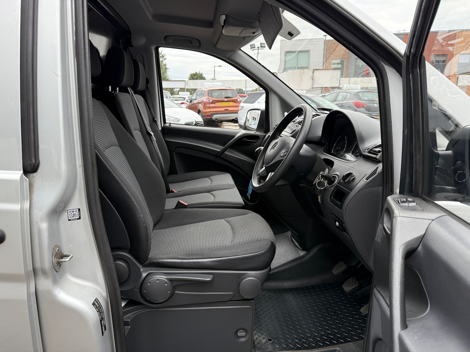 Used Mercedes-Benz Vito 2015 for sale - 76057845: Photo 8