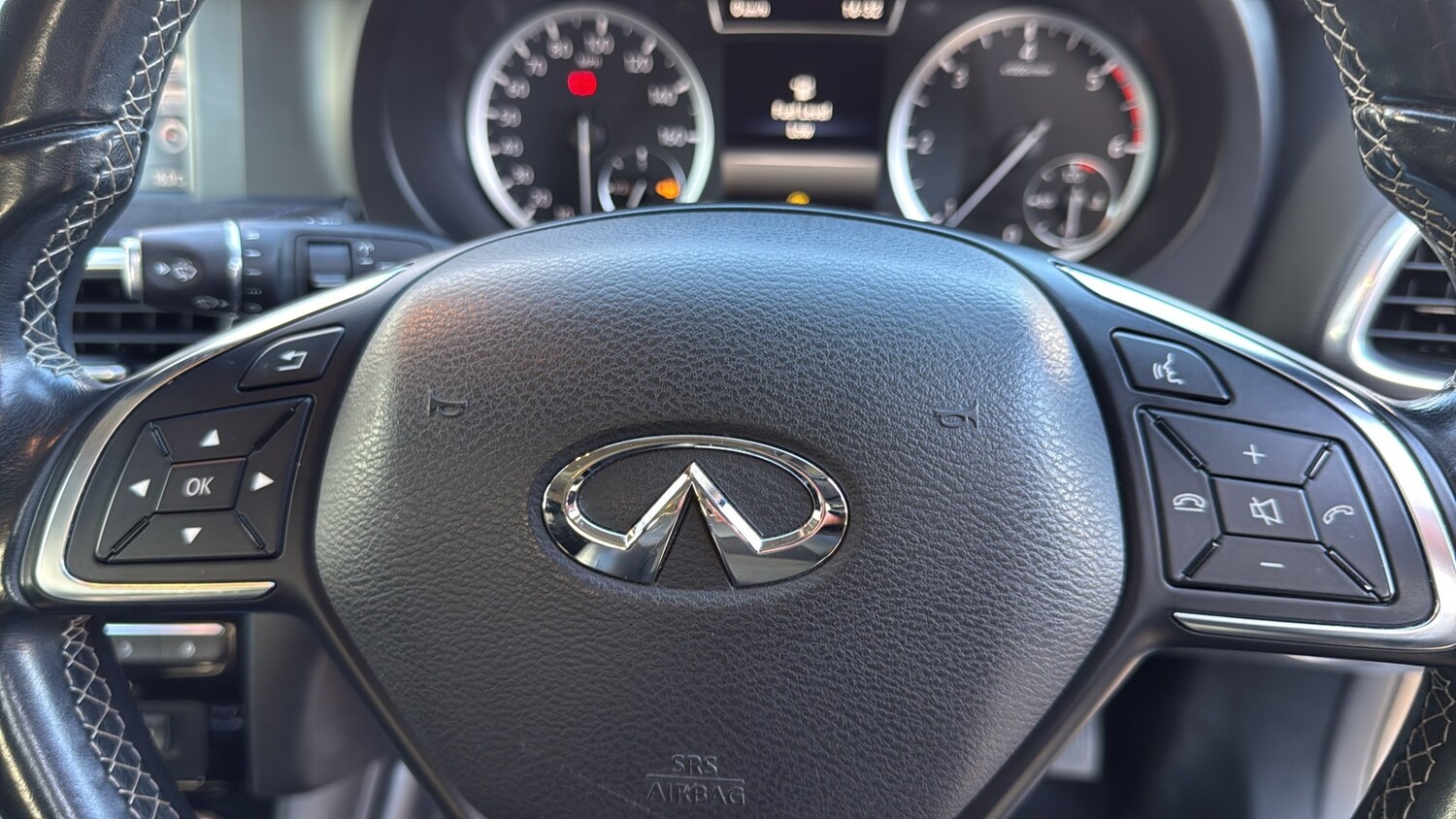 Used Infiniti Q30 2017 for sale - 78056028: Photo 18