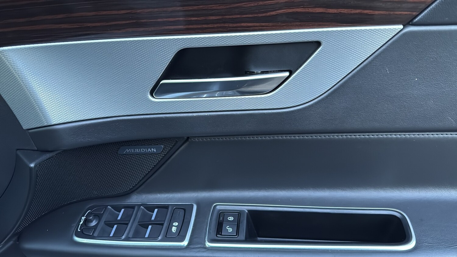 Used Jaguar XF 2016 for sale - 77368814: Photo 11