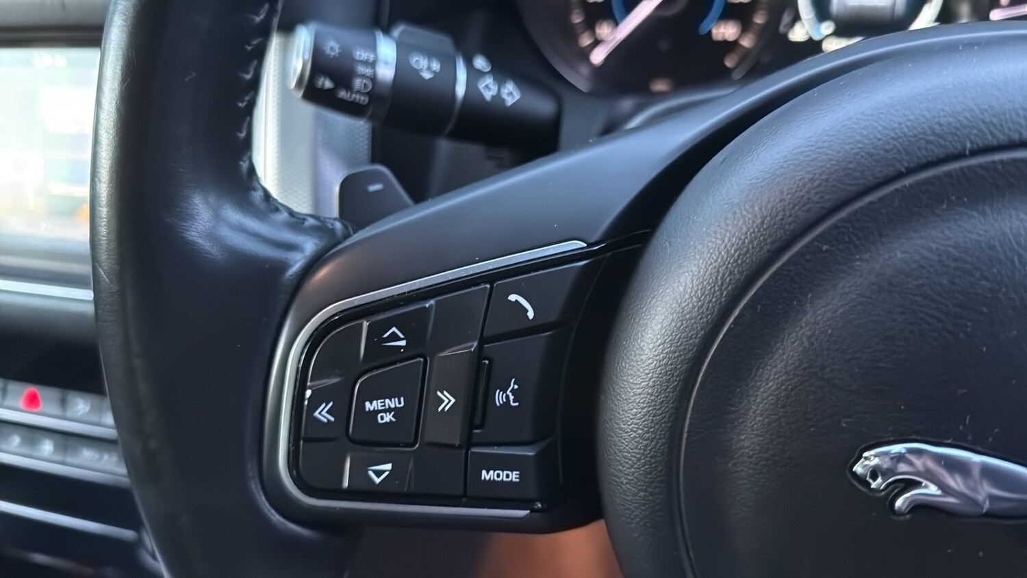 Used Jaguar XF 2016 for sale - 77368814: Photo 14