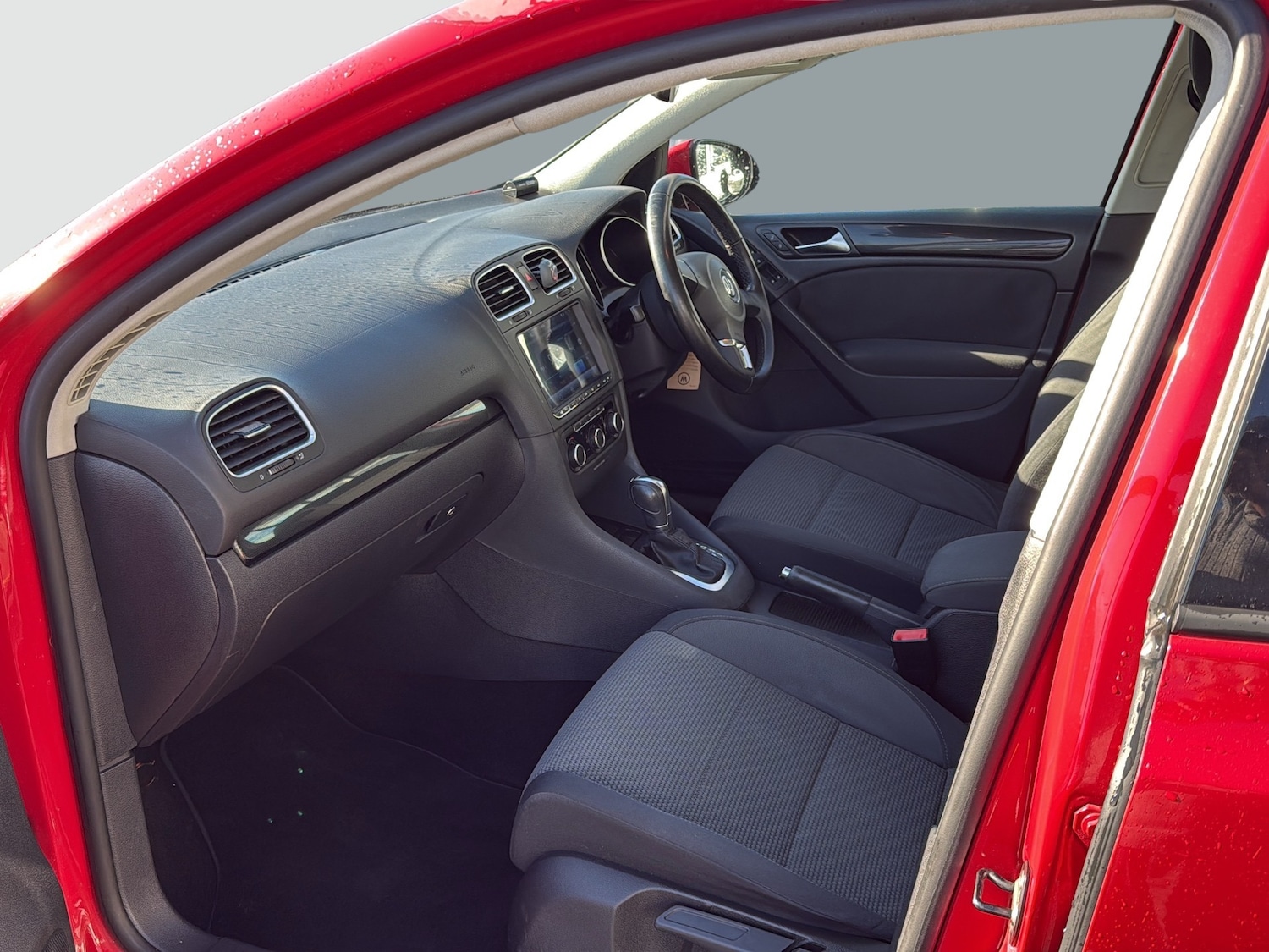 Used Volkswagen Golf 2024 for sale - 77885510: Photo 10