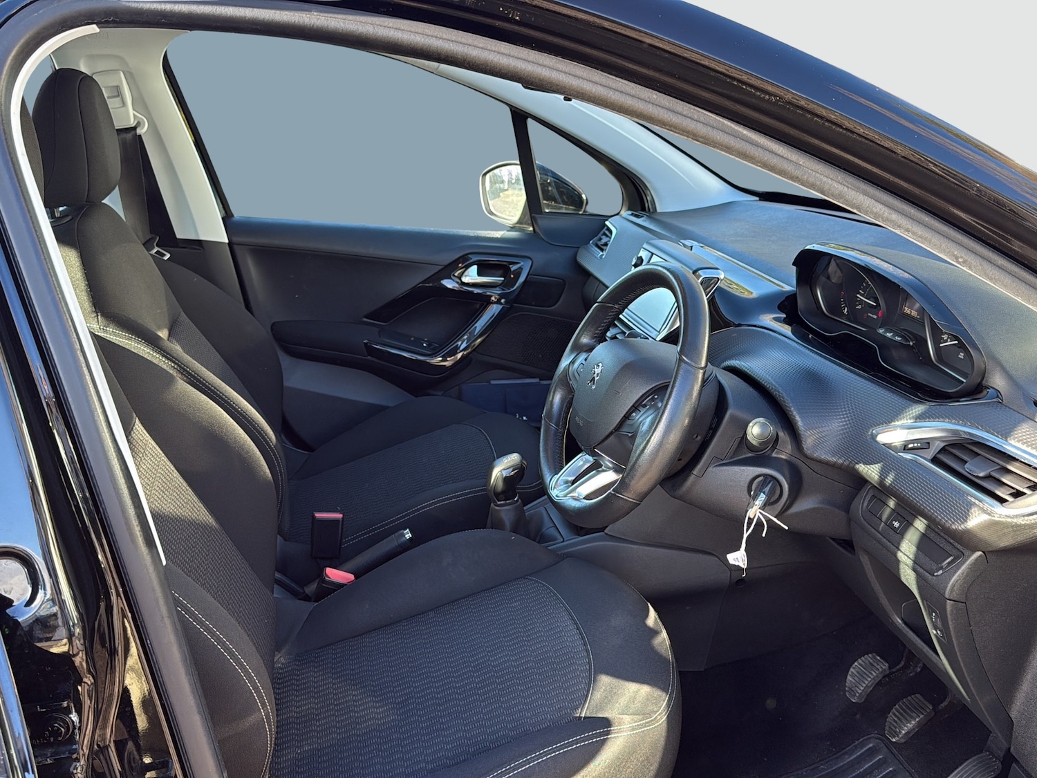 Used Peugeot 208 2018 for sale - 76648106: Photo 10