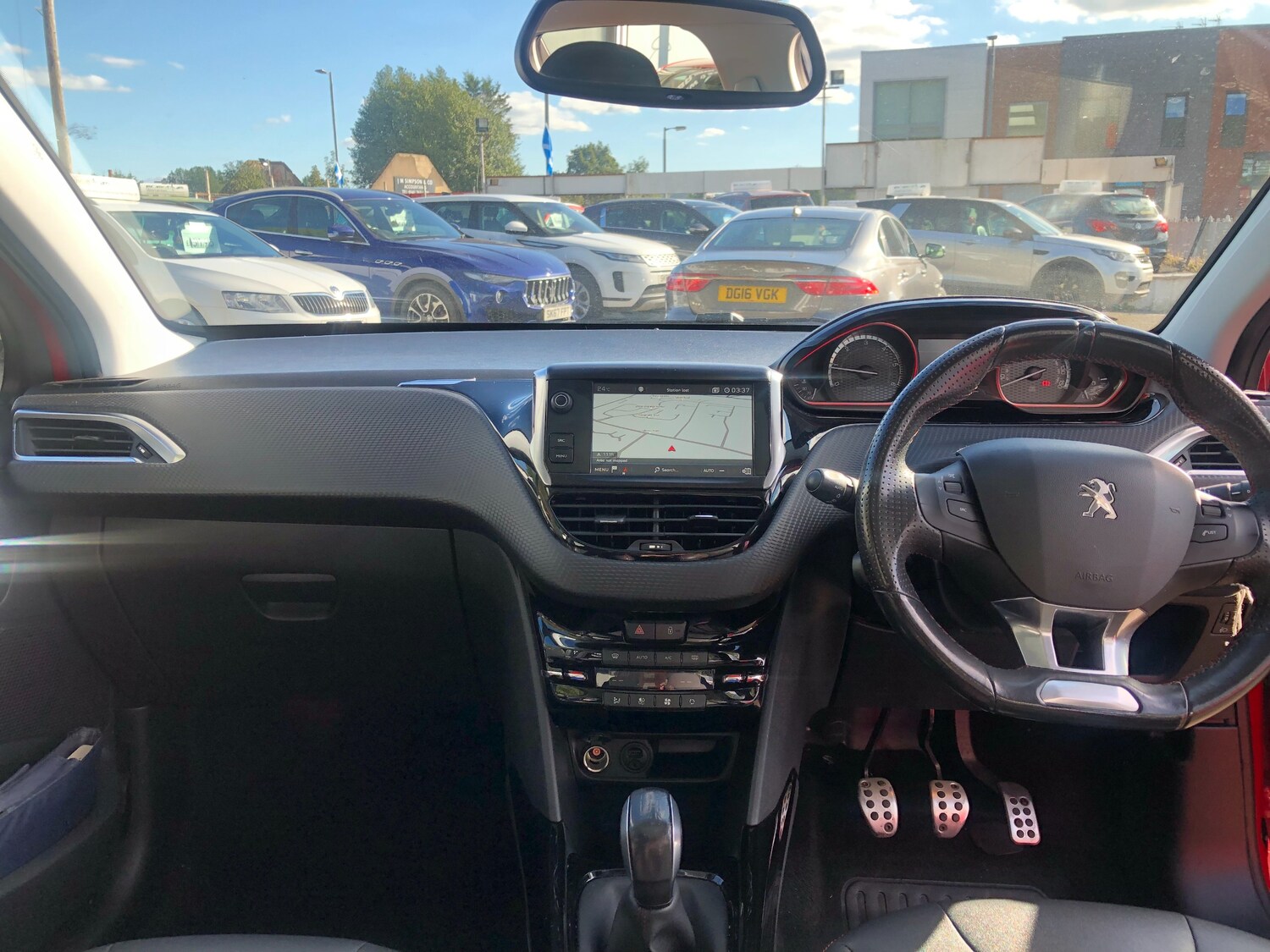 Used Peugeot 2008 2017 for sale - 76070082: Photo 10