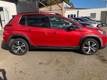 Used Peugeot 2008 2017 for sale - 76070082: Photo 2