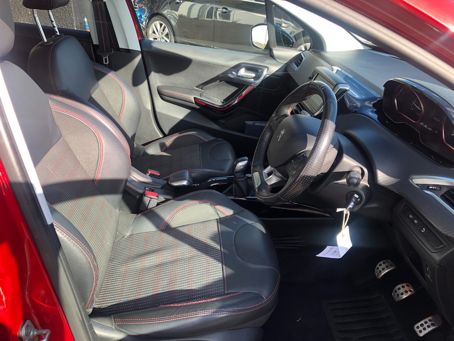 Used Peugeot 2008 2017 for sale - 76070082: Photo 7