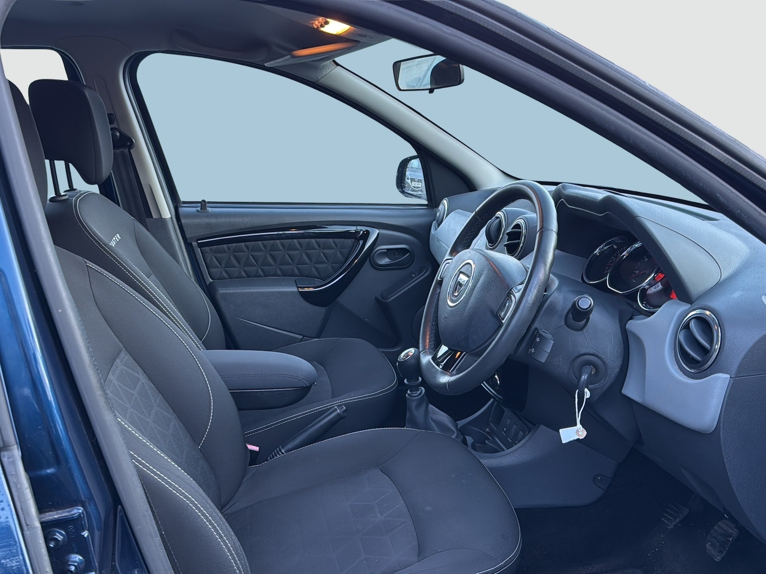 Used Dacia Duster 2016 for sale - 76888936: Photo 9