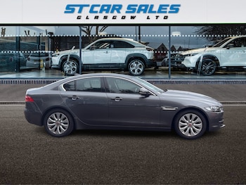 Used Jaguar XE 2017 for sale - 79579083: Photo
