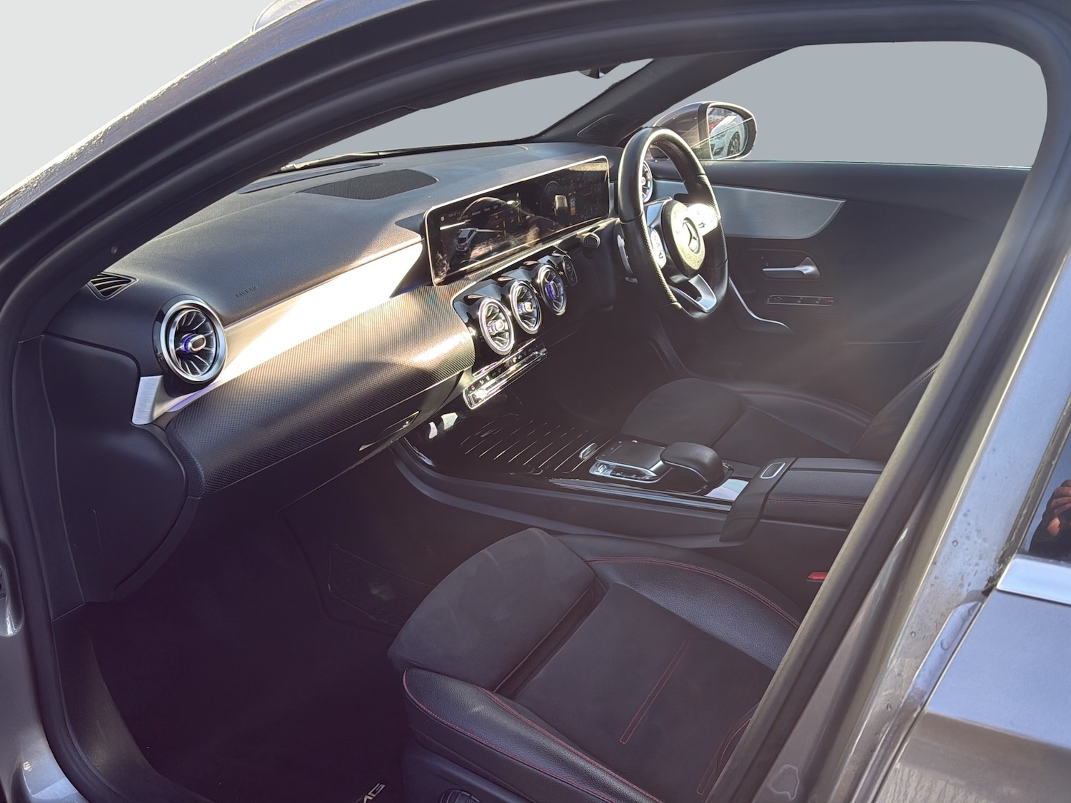 Used Mercedes-Benz A-Class 2018 for sale - 77775298: Photo 10