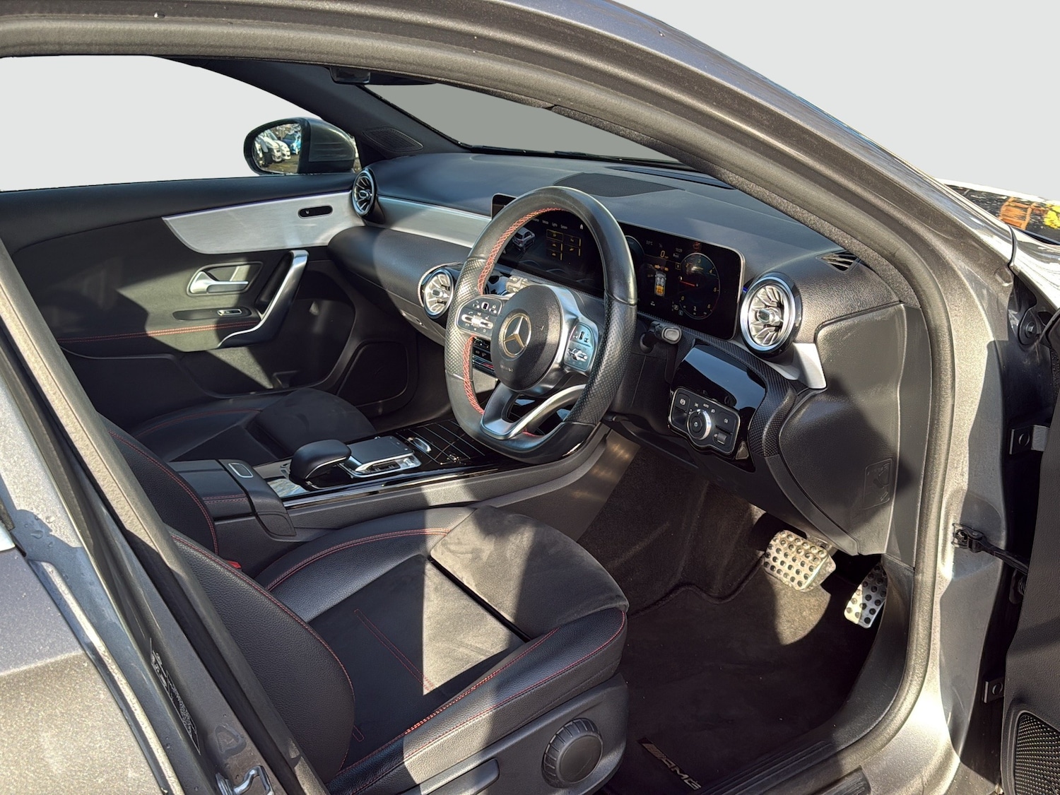 Used Mercedes-Benz A-Class 2018 for sale - 77775298: Photo 11