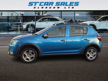 Used Dacia Sandero Stepway 2017 for sale - 77552481: Photo