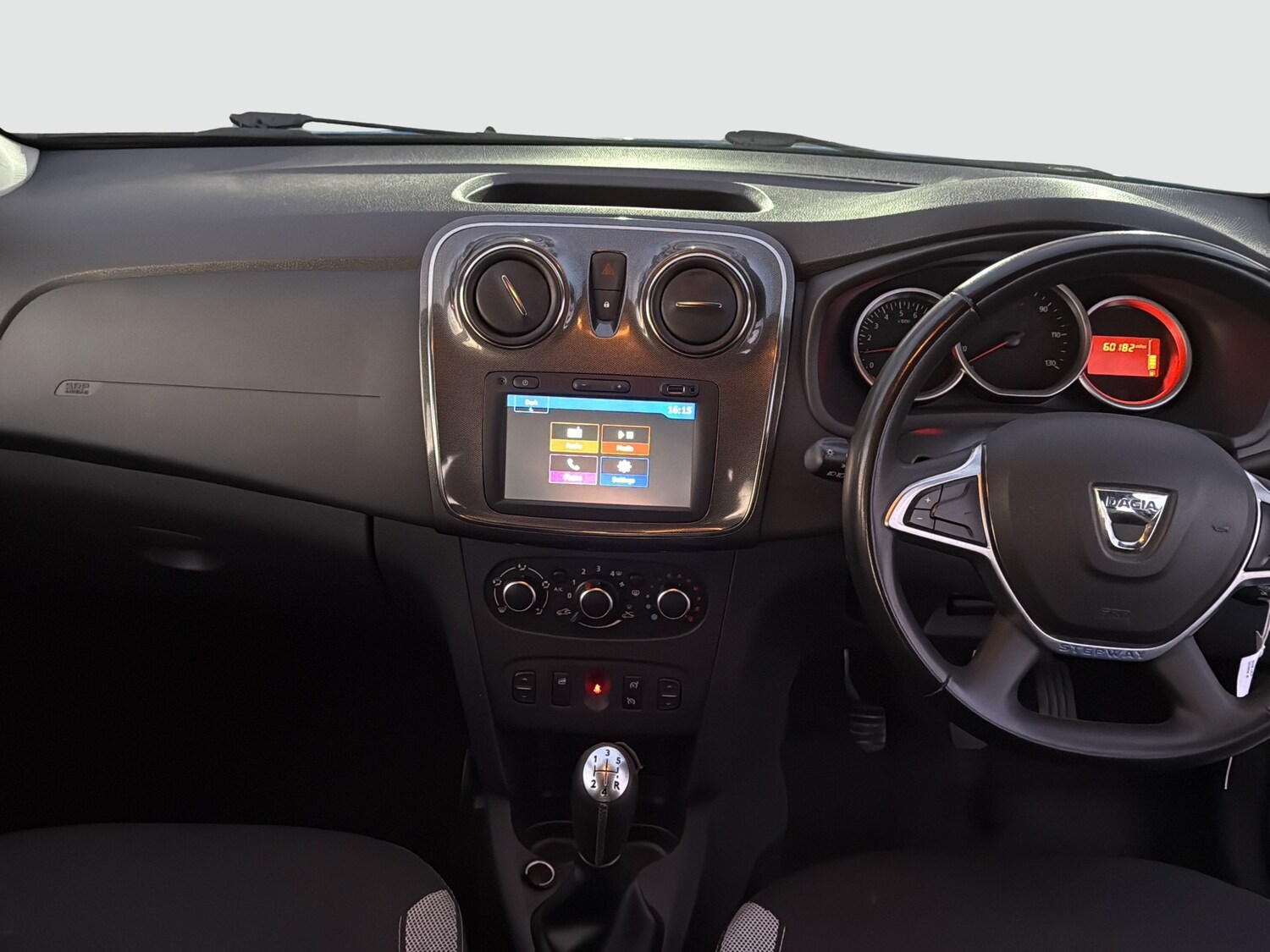 Used Dacia Sandero Stepway 2017 for sale - 77552481: Photo 7