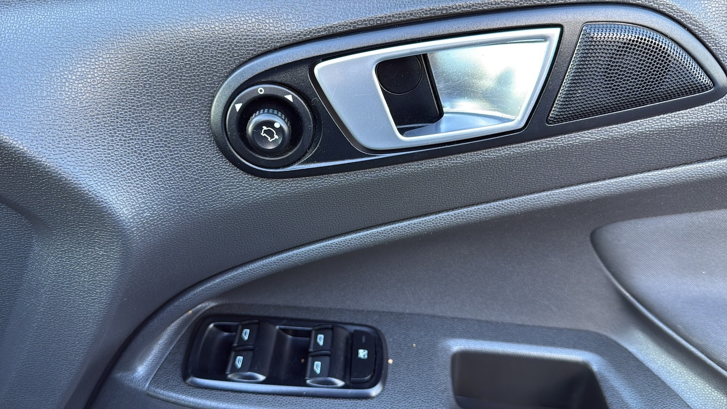 Used Ford Ecosport 2015 for sale - 77011994: Photo 14