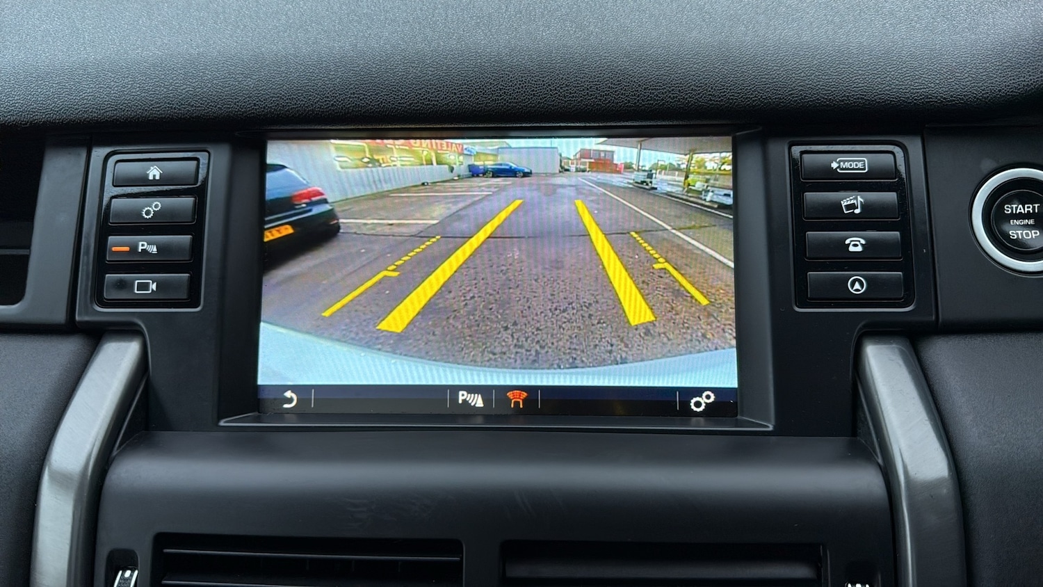 Used Land Rover Discovery Sport 2019 for sale - 76557814: Photo 15