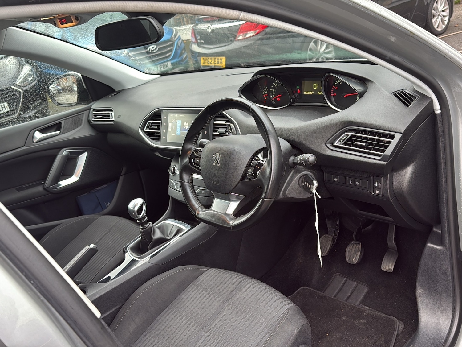 Used Peugeot 308 2016 for sale - 77981431: Photo 14