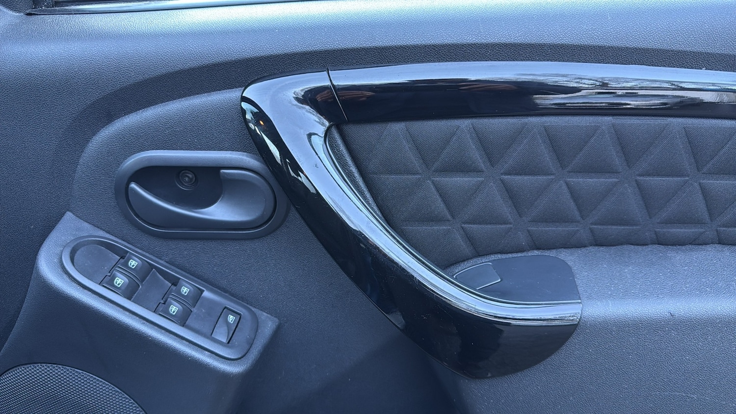 Used Dacia Duster 2016 for sale - 77293559: Photo 11