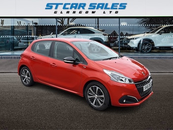 Used Peugeot 208 2016 for sale - 76313808: Photo 2