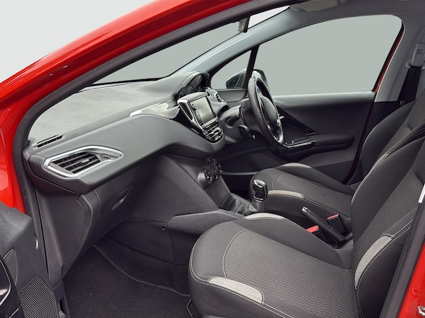 Used Peugeot 208 2016 for sale - 76313808: Photo 9