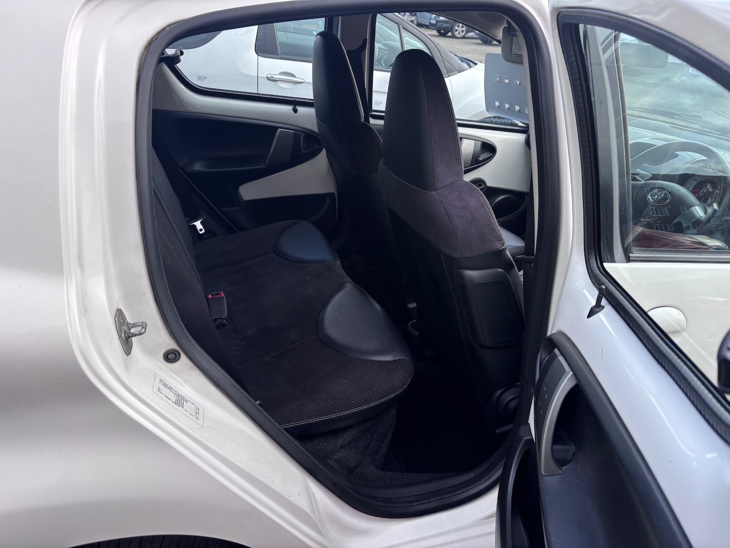 Used Toyota AYGO 2012 for sale - 77881183: Photo 10