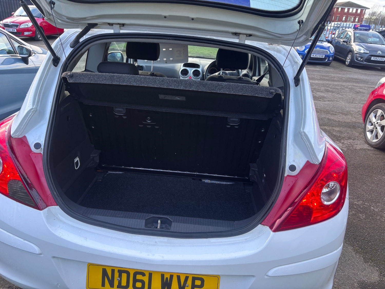 Used Vauxhall Corsa 2012 for sale - 77572669: Photo 6