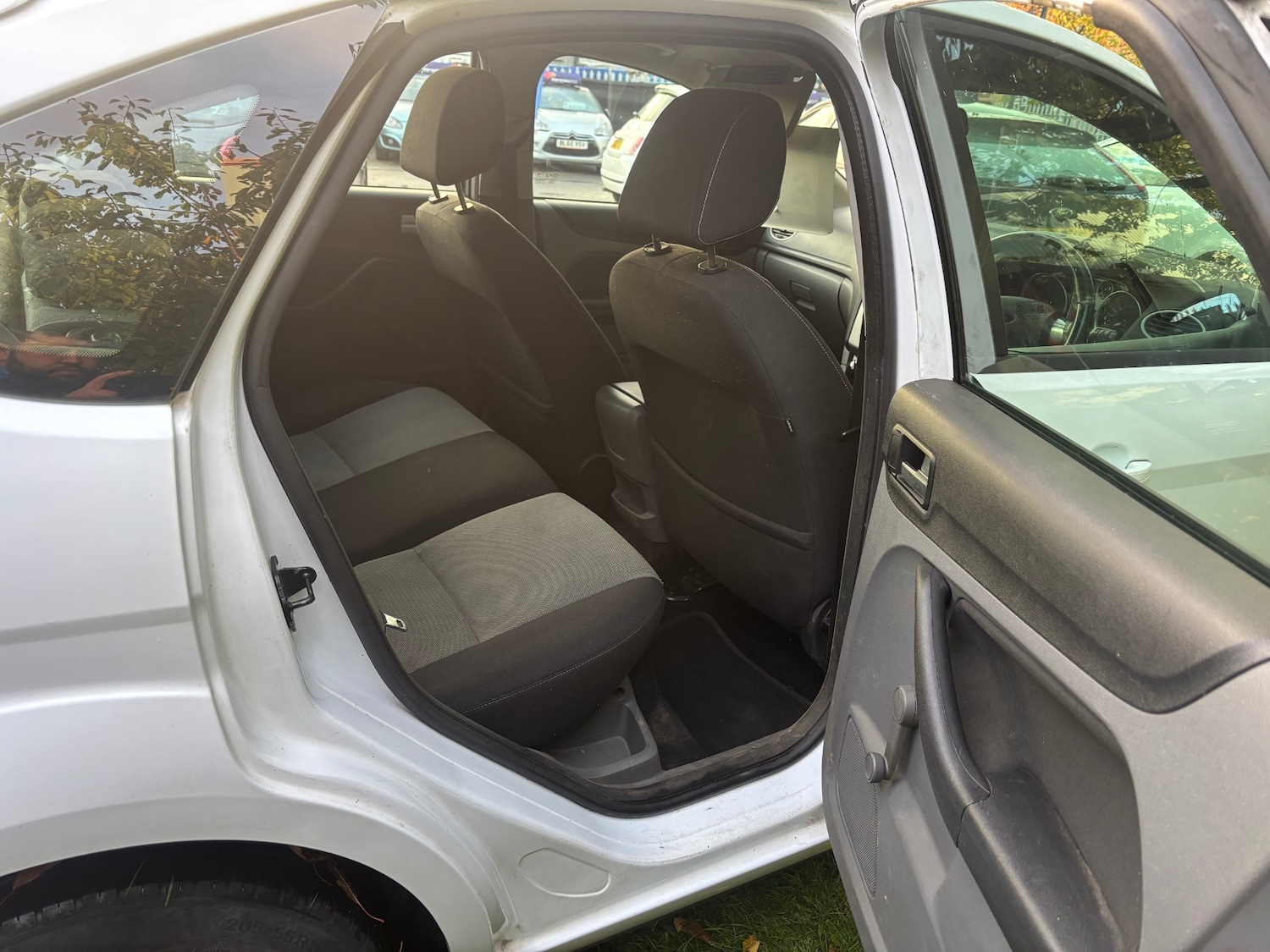 Used Ford Focus 2010 for sale - 76347445: Photo 10