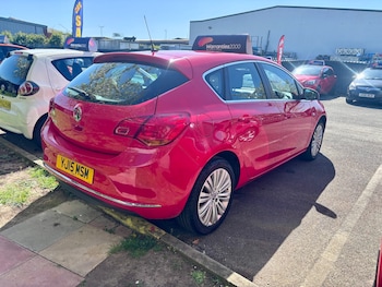 Used Vauxhall Astra 2015 for sale - 78371116: Photo