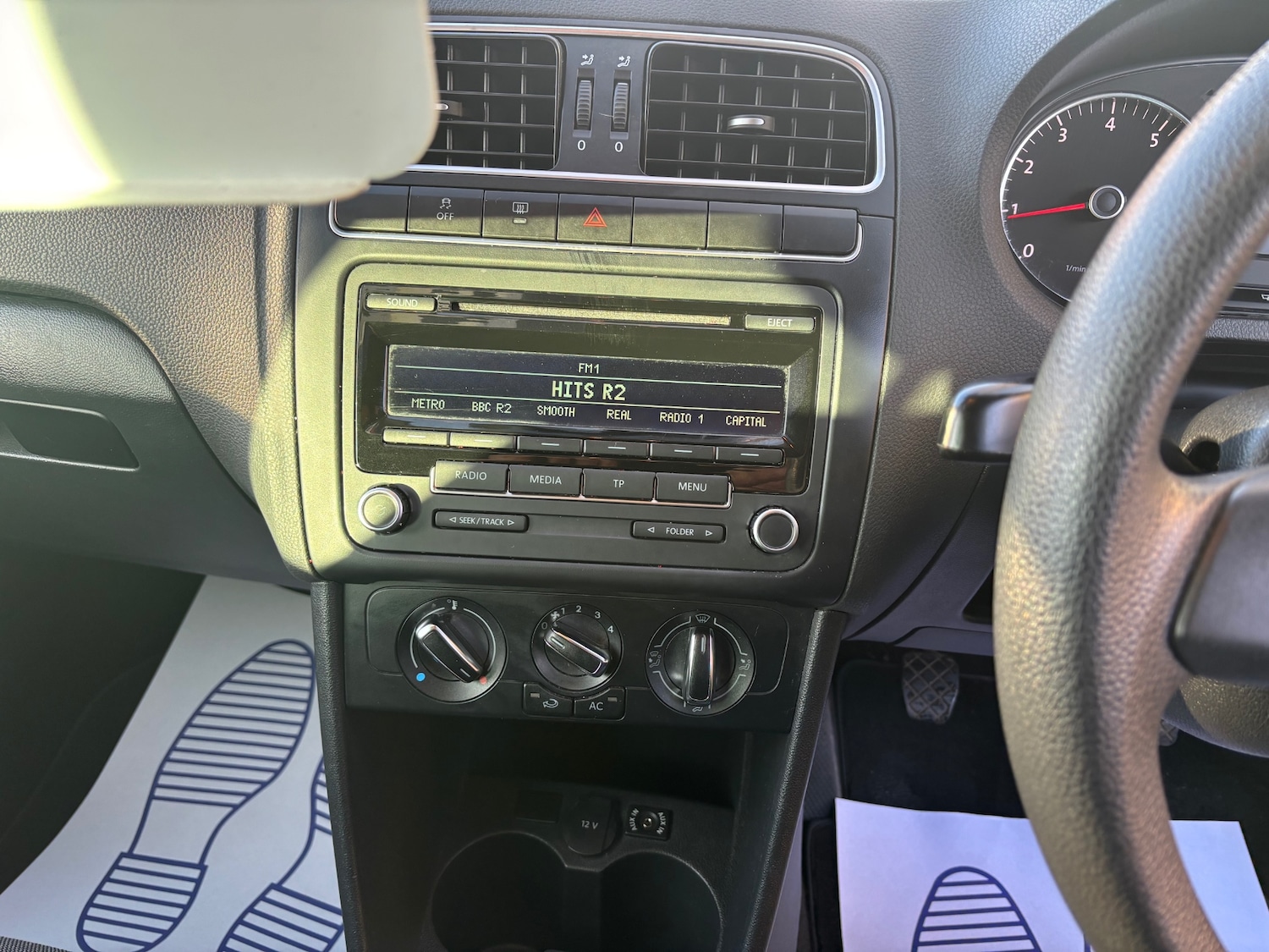 Used Volkswagen Polo 2012 for sale - 77015206: Photo 9