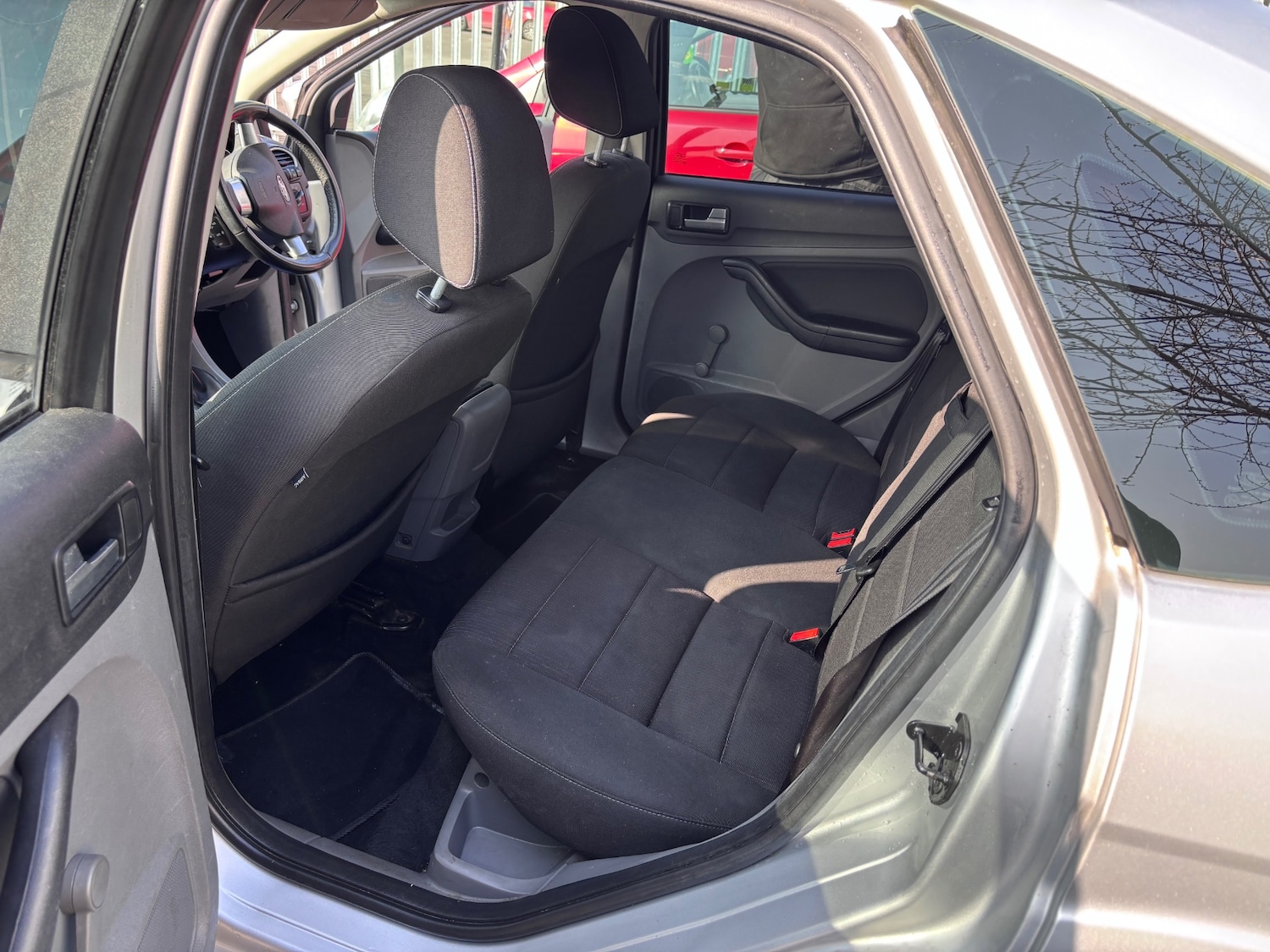 Used Ford Focus 2011 for sale - 77772486: Photo 10