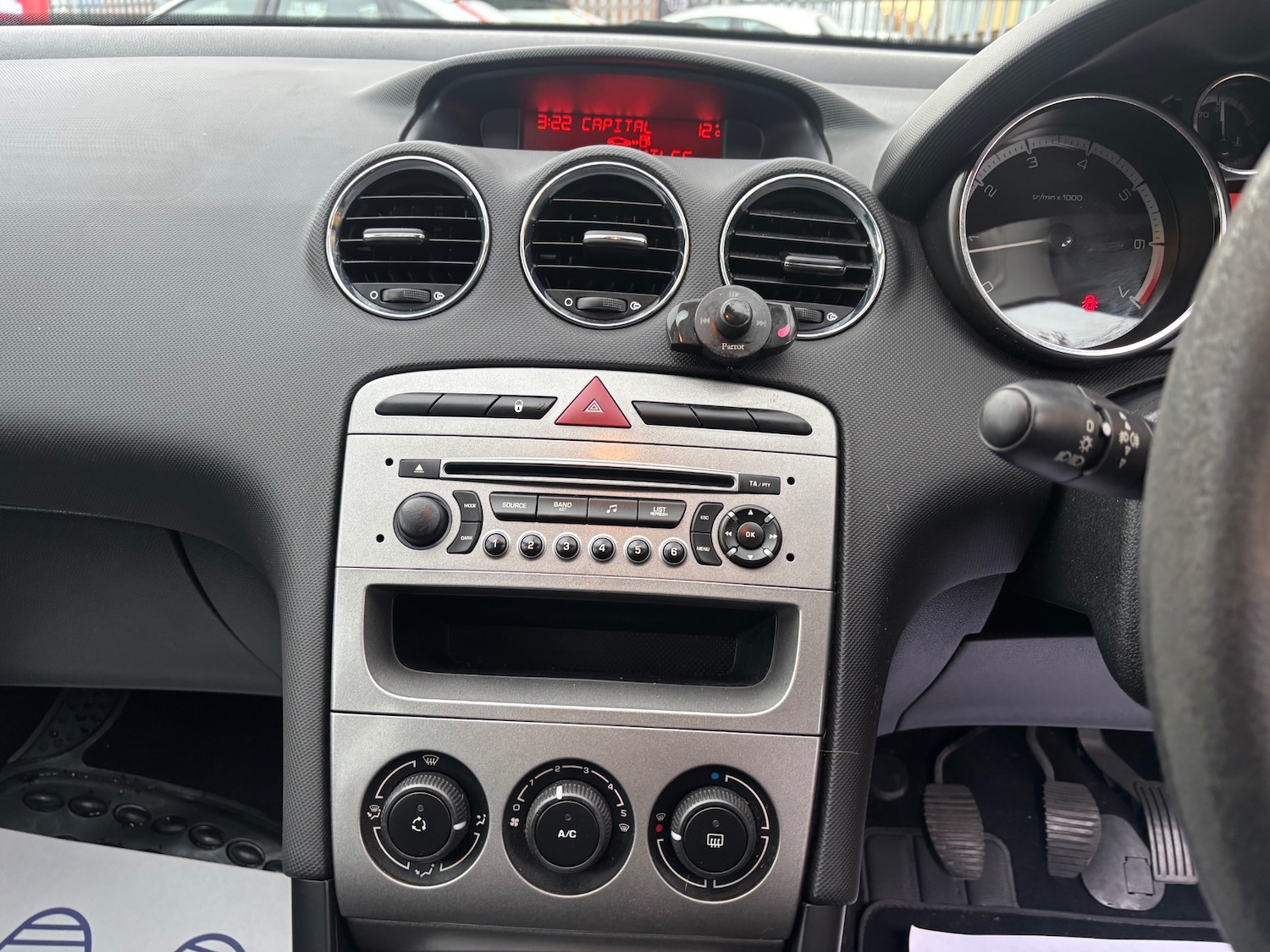 Used Peugeot 308 2009 for sale - 76536891: Photo 9