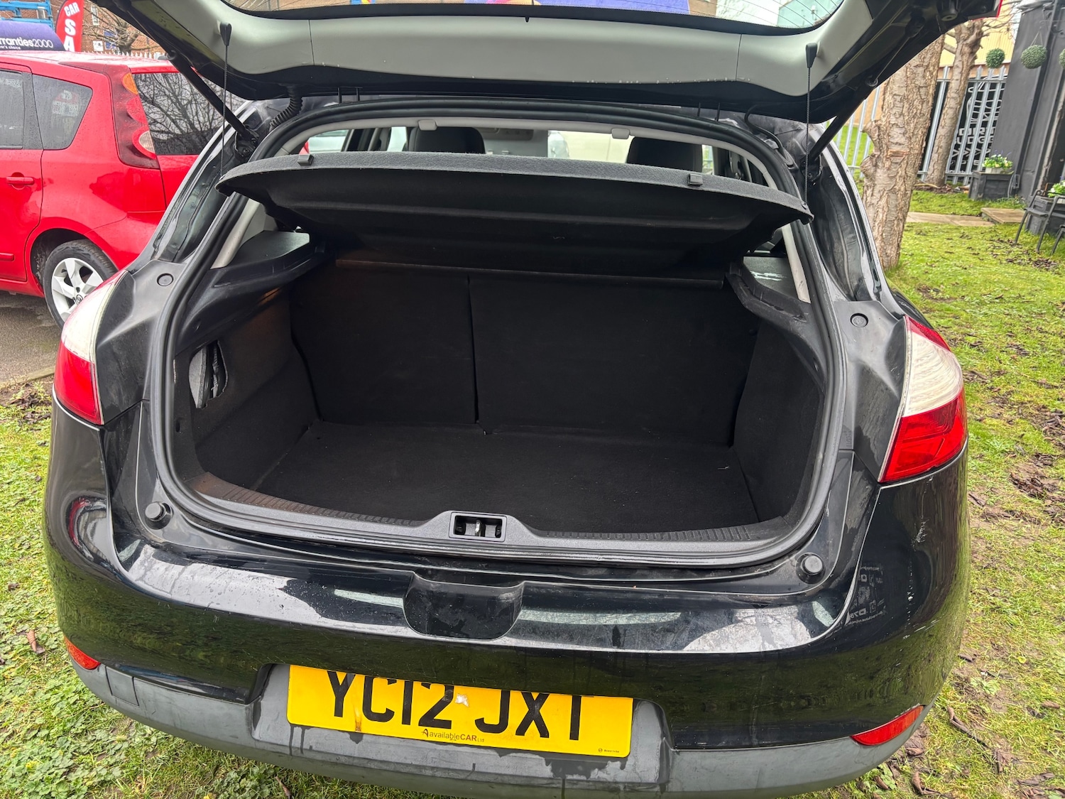 Used Renault Megane 2012 for sale - 77330312: Photo 6