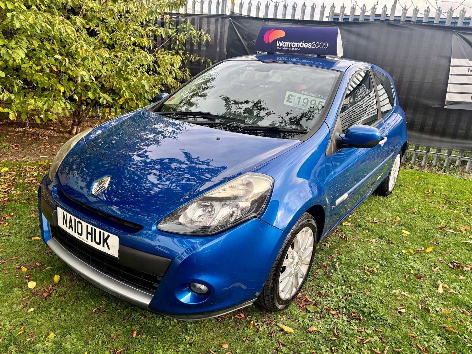 Used Renault Clio 2010 for sale - 76426494: Photo 2
