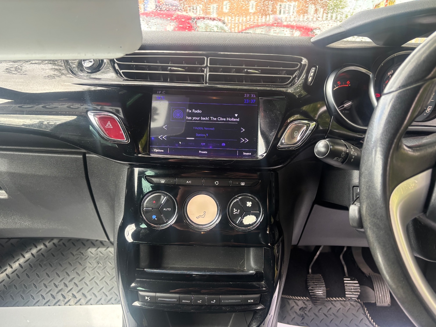 Used DS Automobiles DS 3 2015 for sale - 75960220: Photo 8