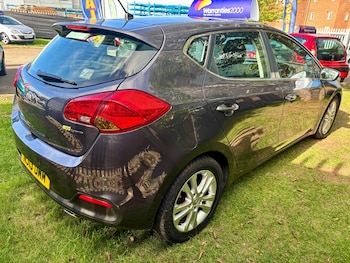 Used Kia Ceed 2013 for sale - 75997989: Photo 4