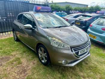 Used Peugeot 208 2014 for sale - 75183990: Photo
