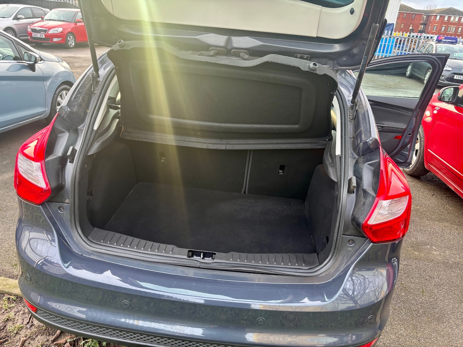 Used Ford Focus 2011 for sale - 77494940: Photo 10